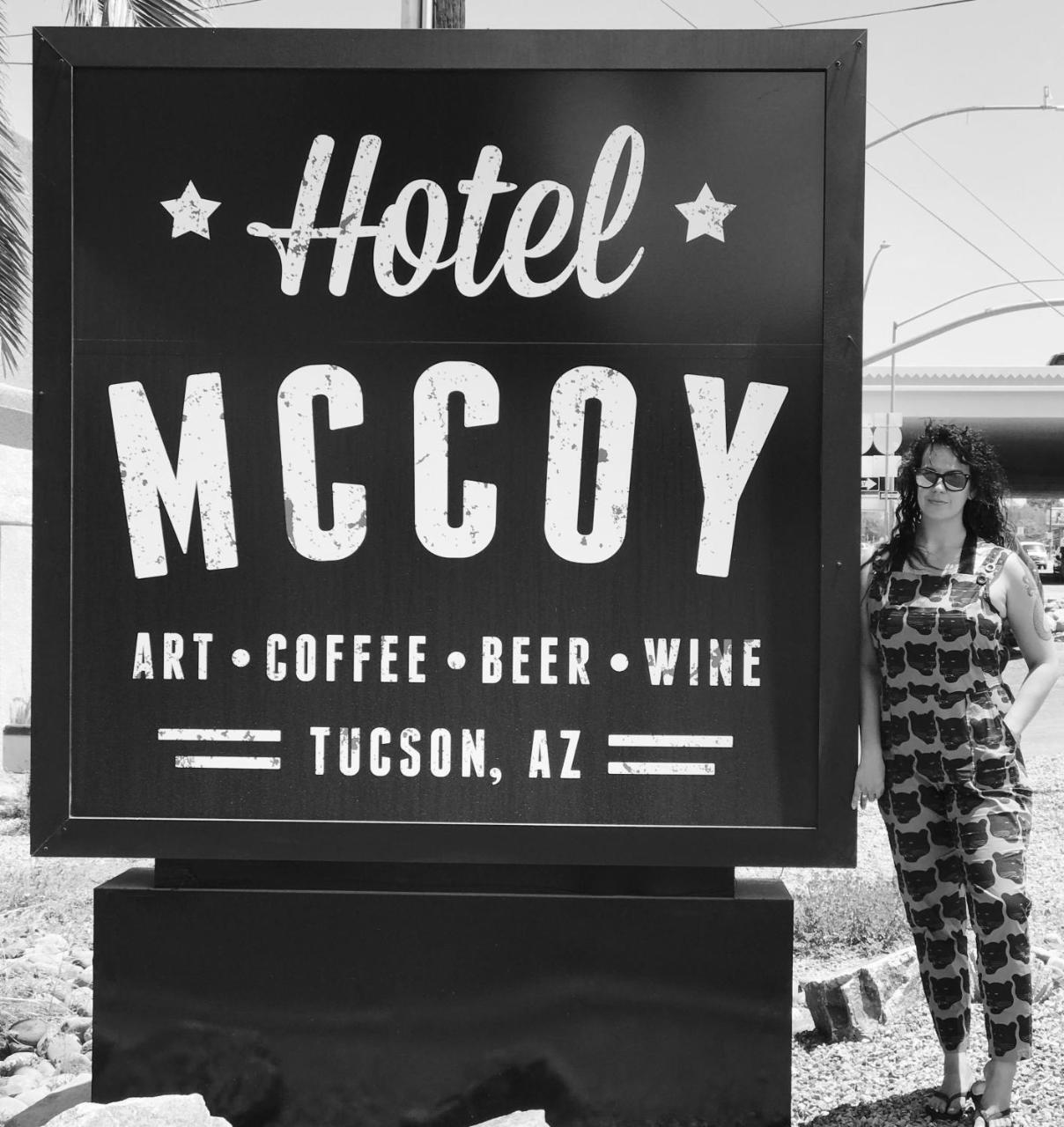 Hotel Mccoy - Art, Coffee, Beer, Wine Tucson Exteriör bild